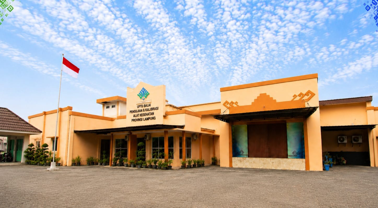 Gedung UPTD Balai Pengujian dan Kalibrasi Alat Kesehatan Provinsi Lampung