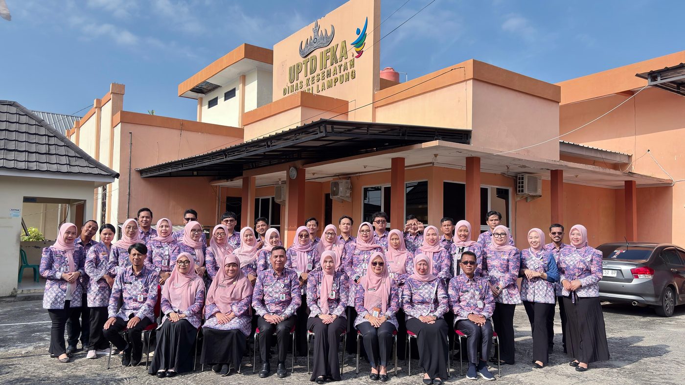 Tim ASN UPTD Balai Pengujian dan Kalibrasi Alat Kesehatan Provinsi Lampung
